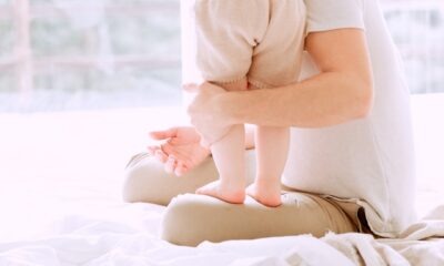 DEVELOPMENTAL MILESTONES FOR BABIES ACCORDING TO AGE